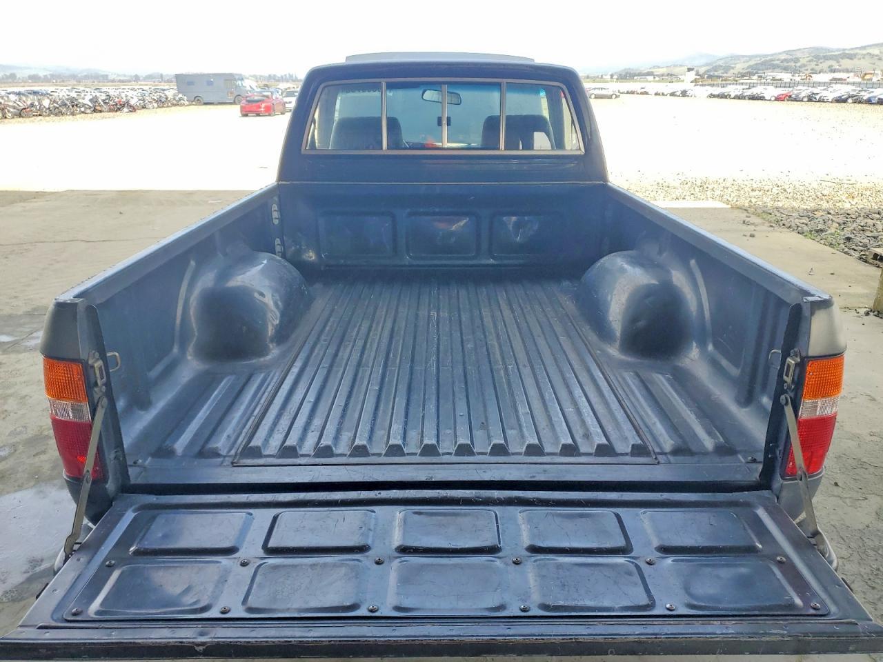 1992 TOYOTA Pickup