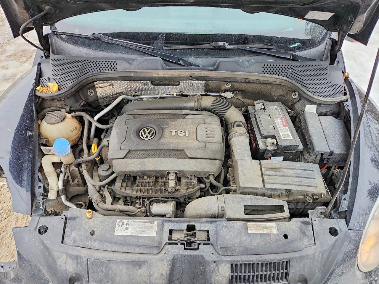2015 VOLKSWAGEN Beetle