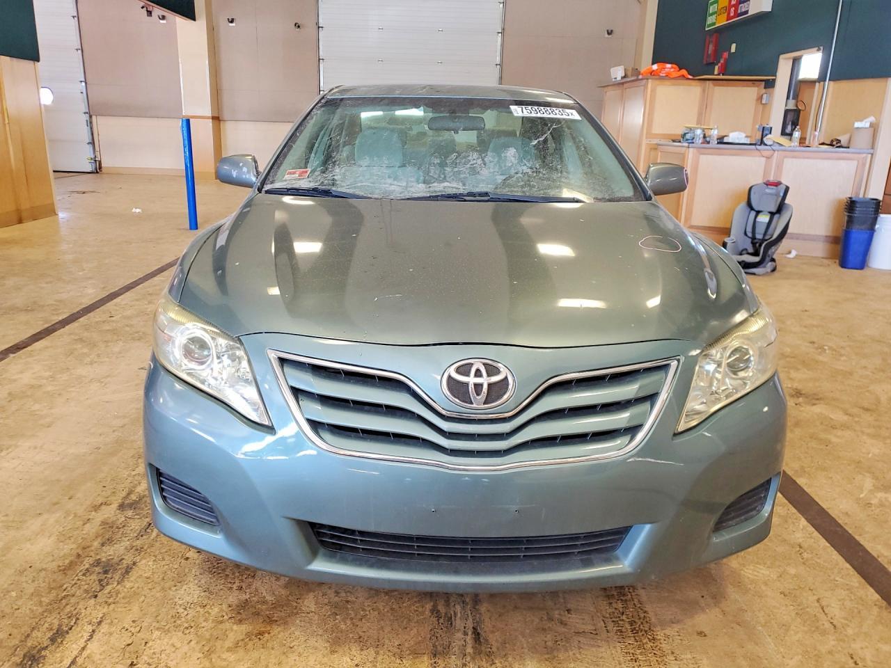 2011 TOYOTA CAMRY