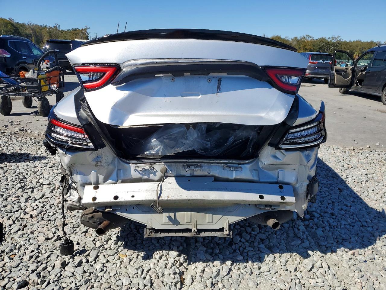 2019 NISSAN Maxima