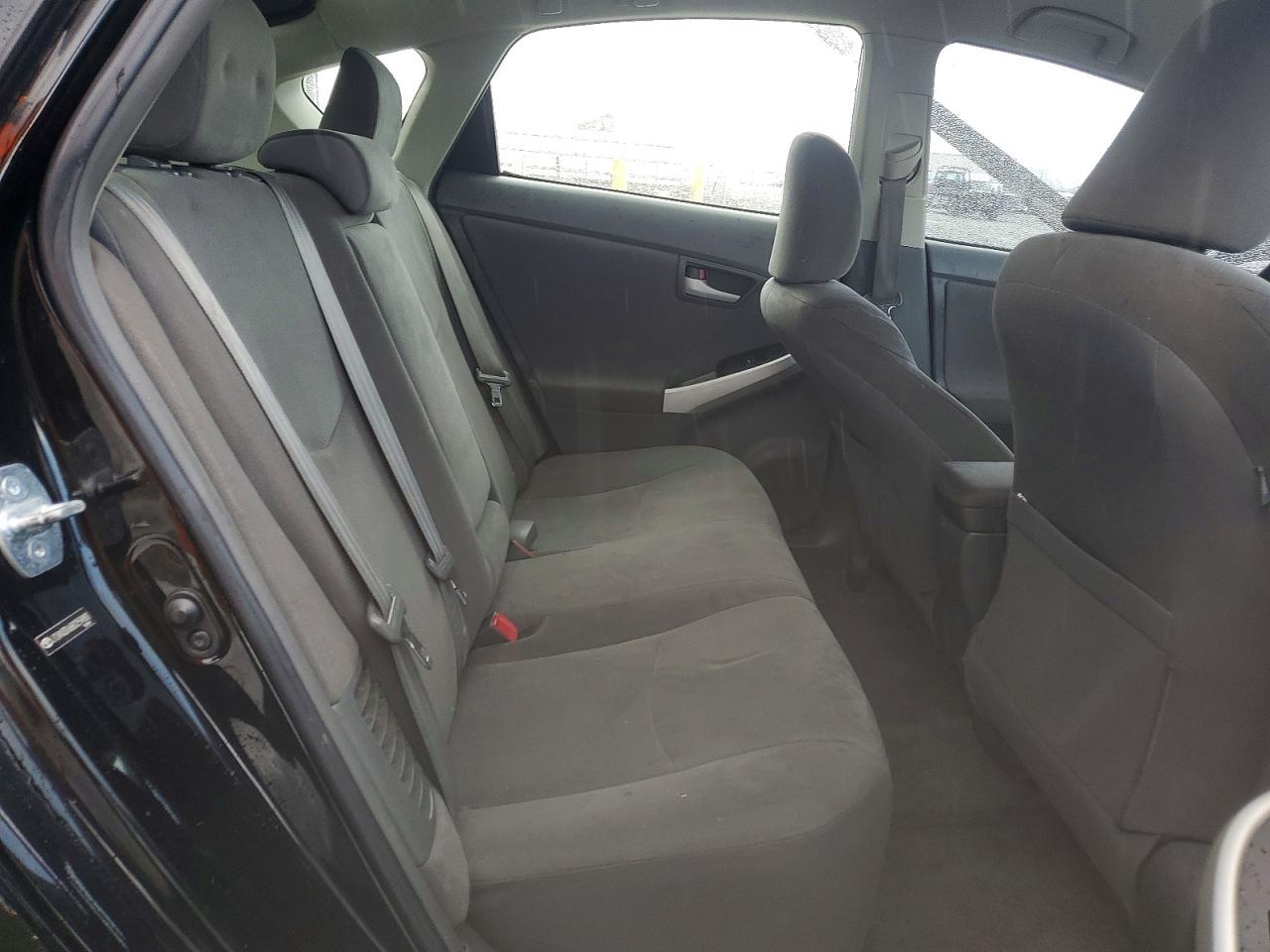 2011 TOYOTA PRIUS