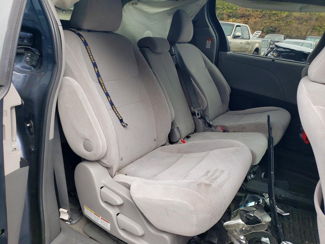 2015 TOYOTA SIENNA