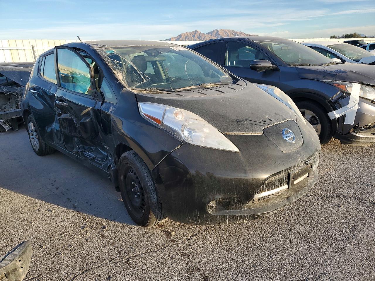 2013 NISSAN LEAF