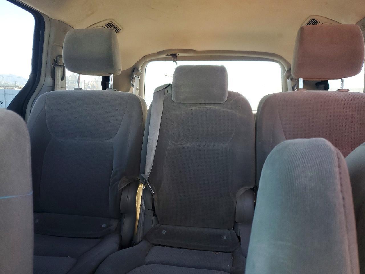 2005 TOYOTA SIENNA