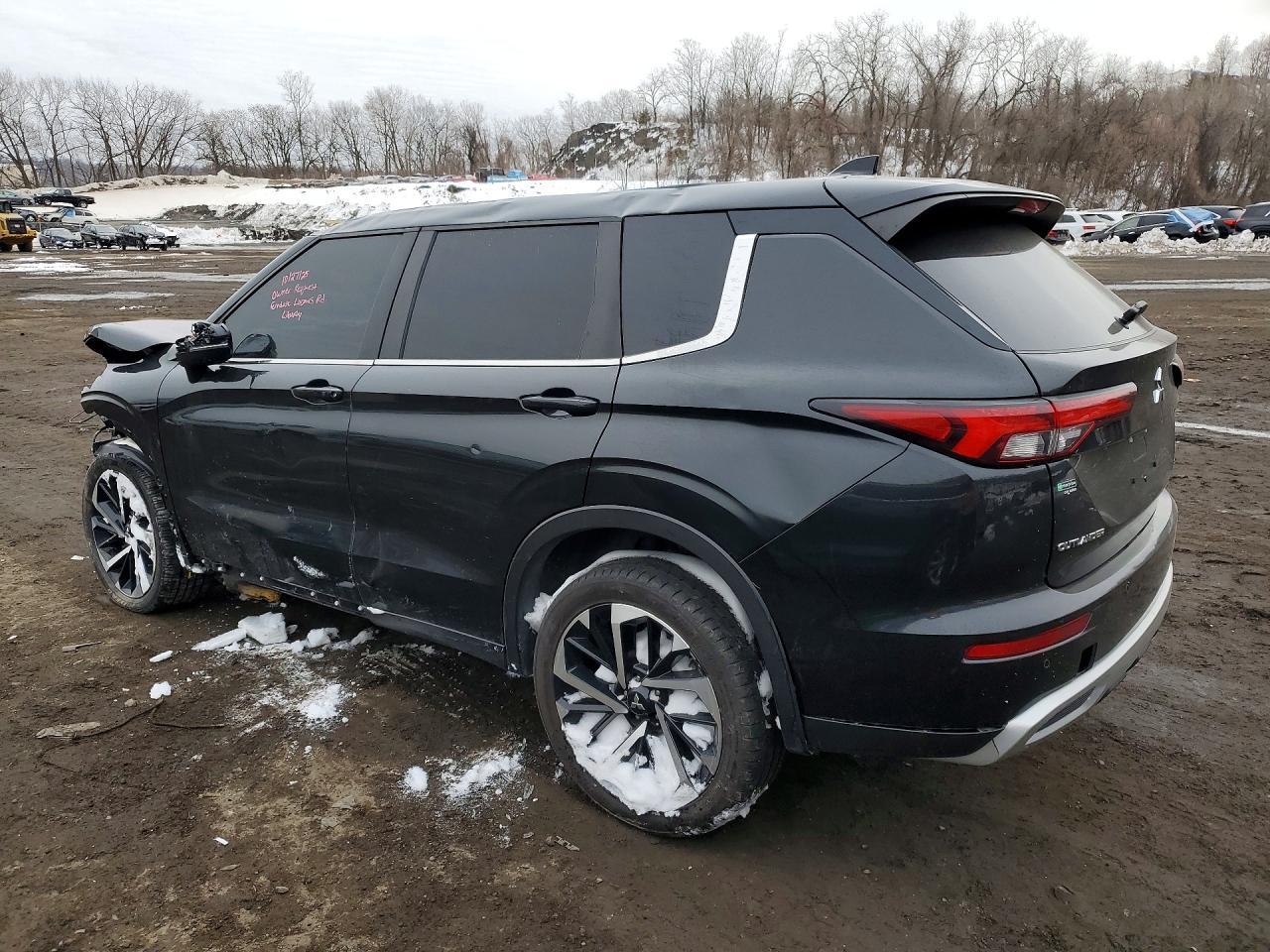 2023 MITSUBISHI outlander