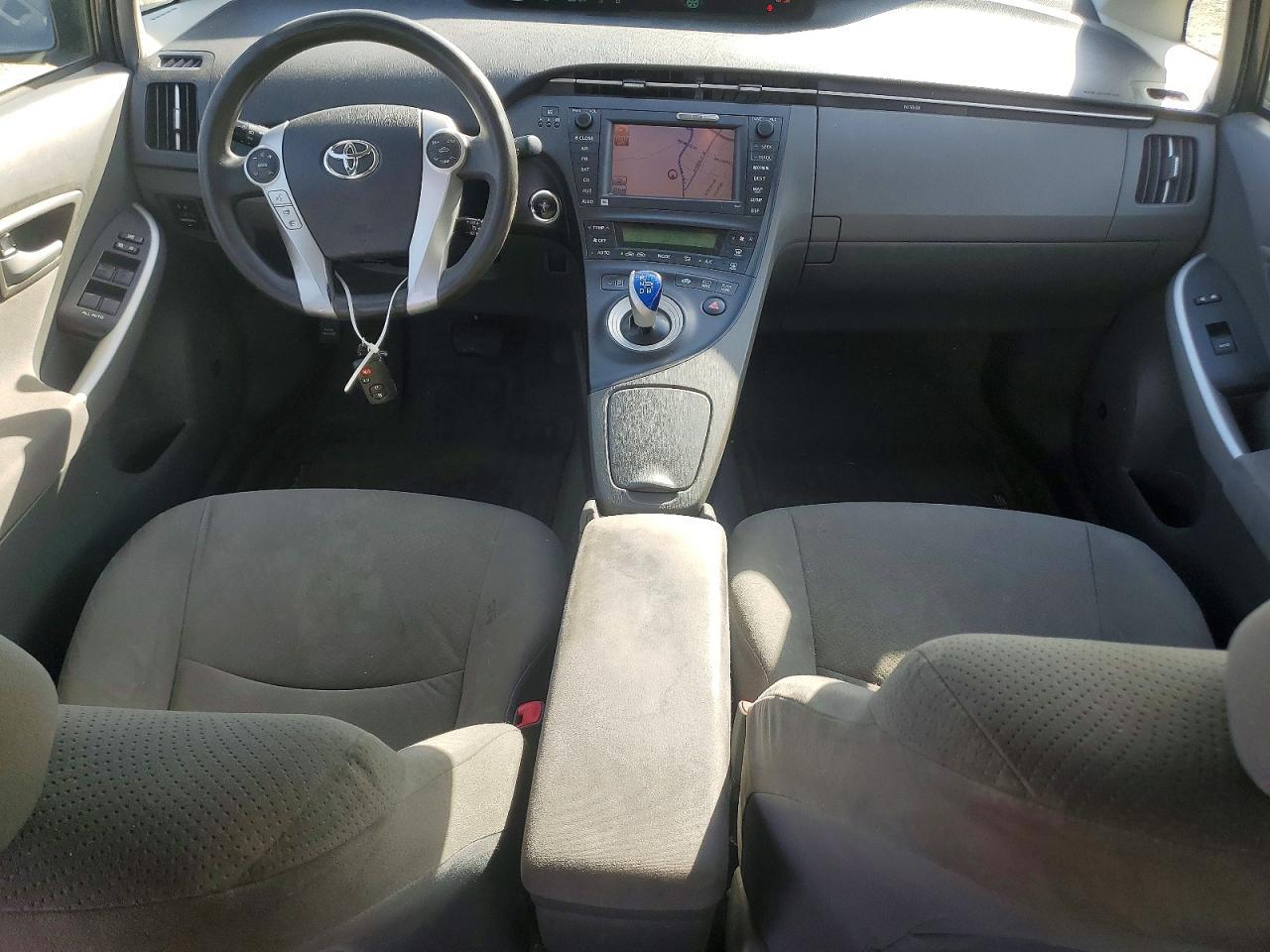 2011 TOYOTA PRIUS