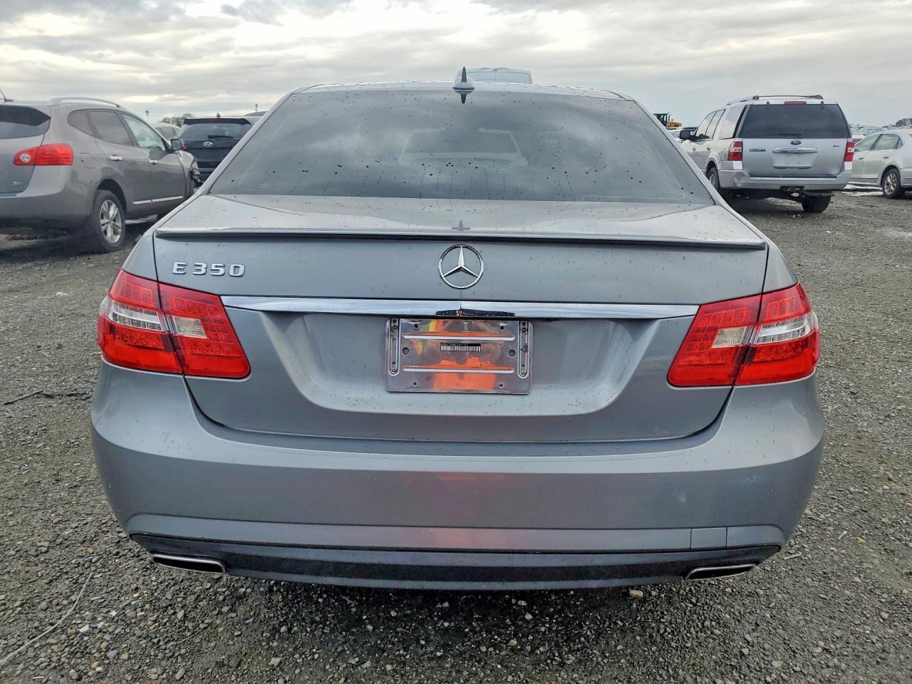 2012 MERCEDES-BENZ E-Class