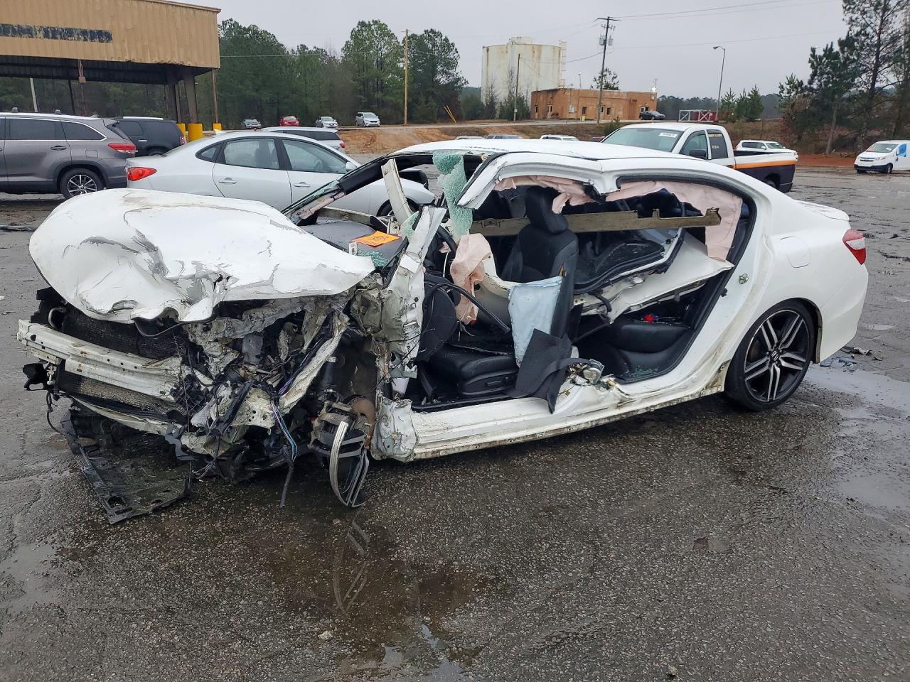 2017 HONDA ACCORD