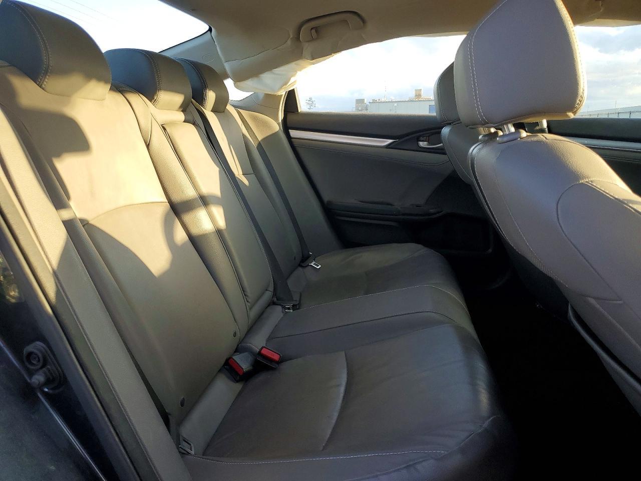 2017 HONDA CIVIC