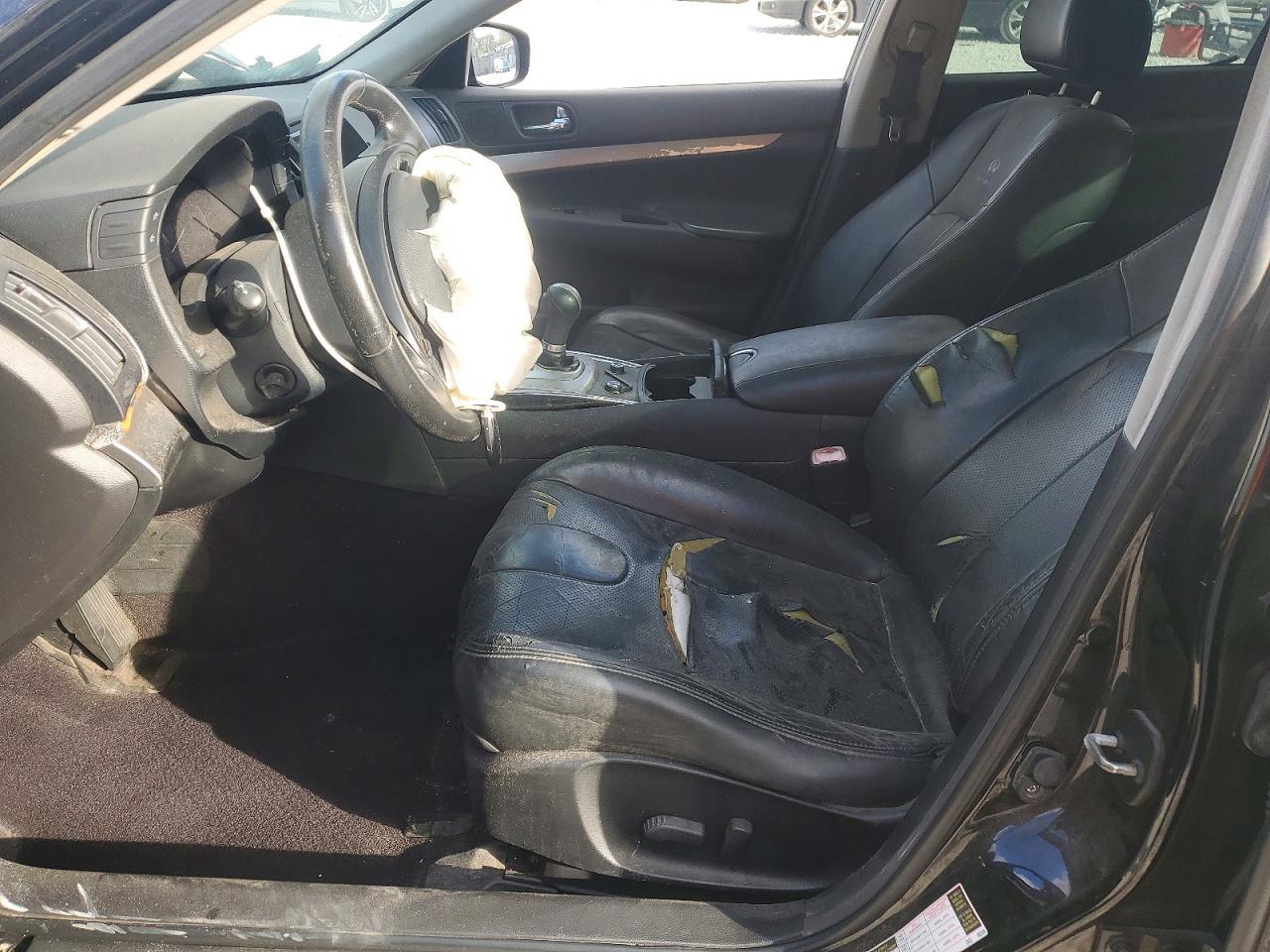 2012 INFINITI G37