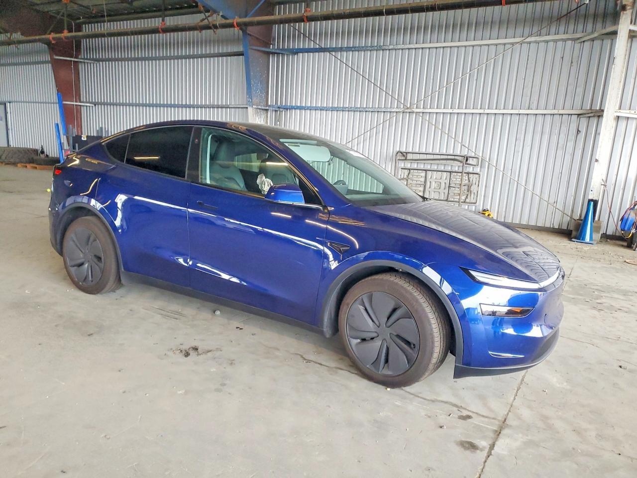 2026 TESLA MODEL Y
