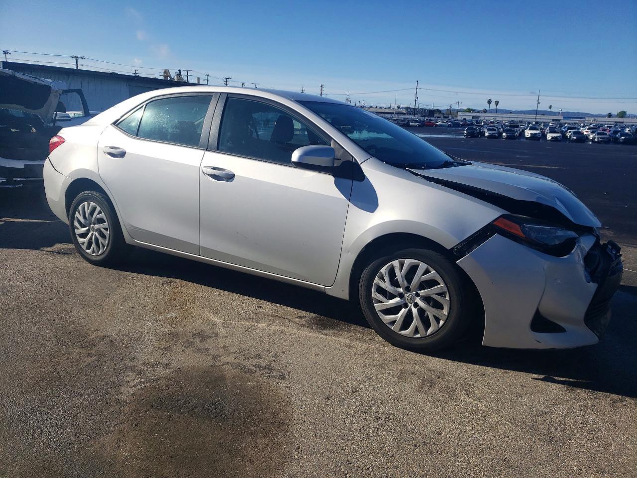 2018 TOYOTA COROLLA