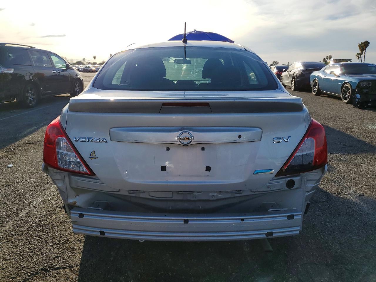 2016 NISSAN VERSA