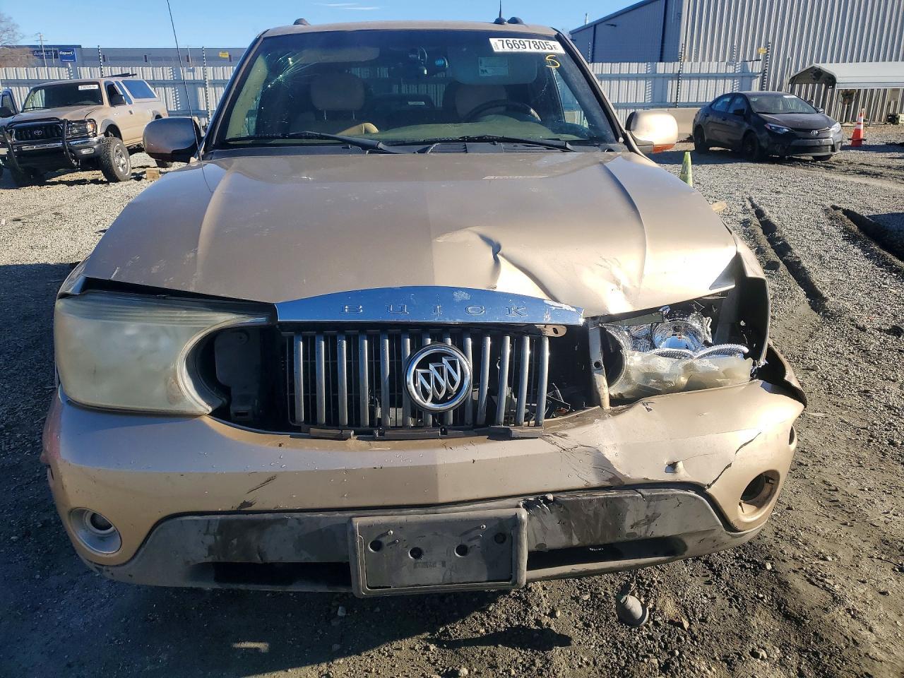 2005 BUICK Rainier