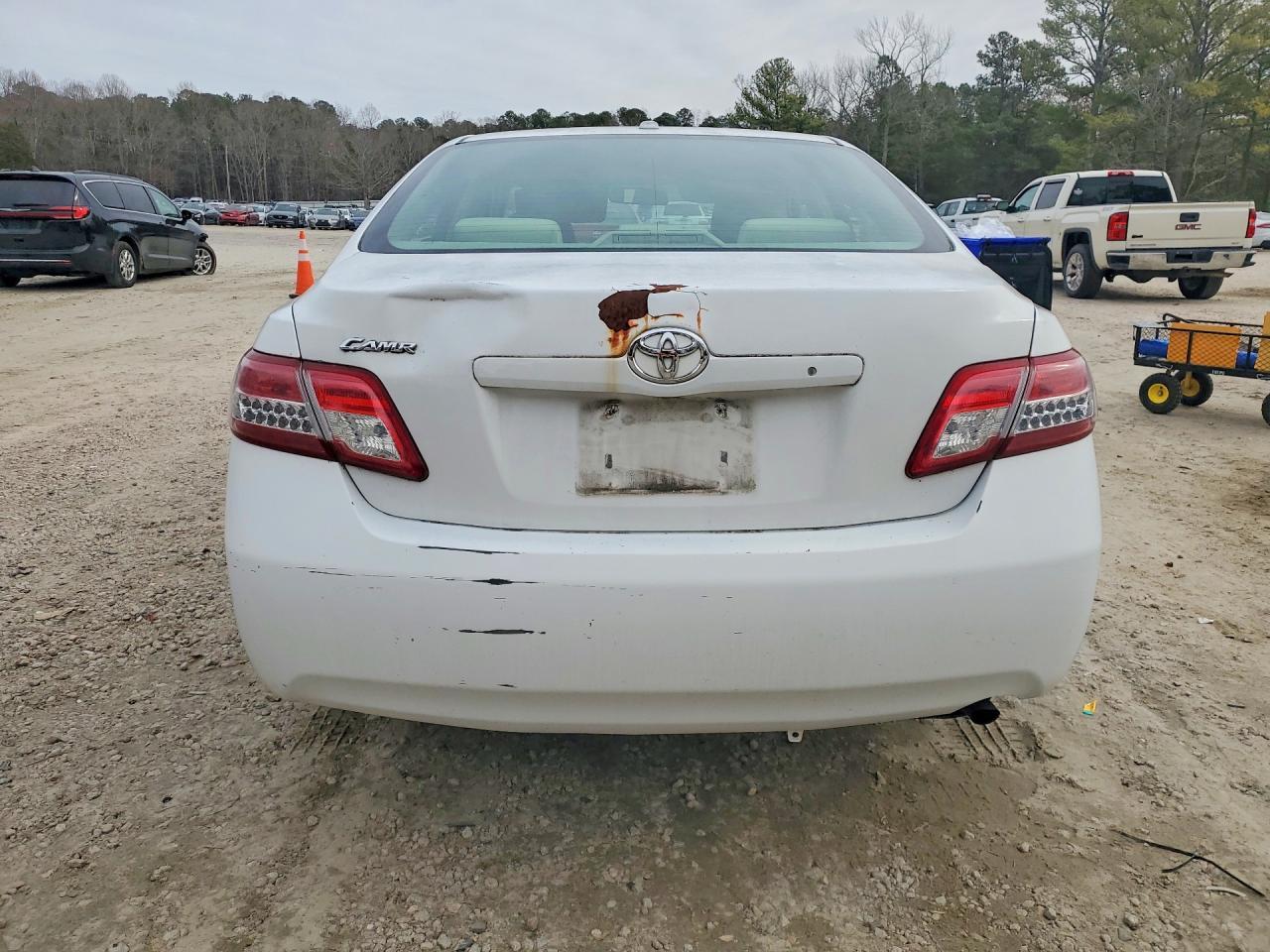 2010 TOYOTA CAMRY