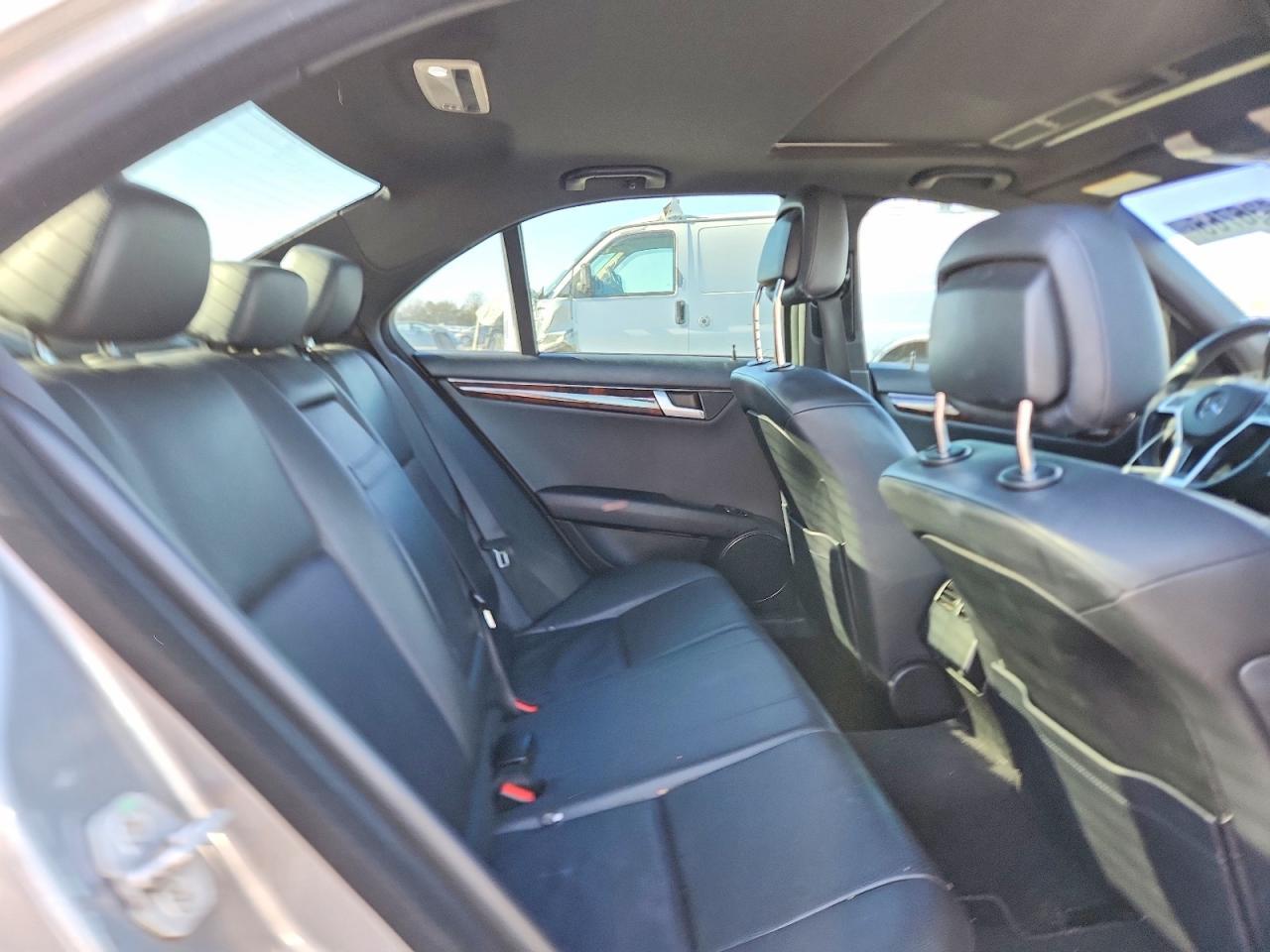 2012 MERCEDES-BENZ C-CLASS