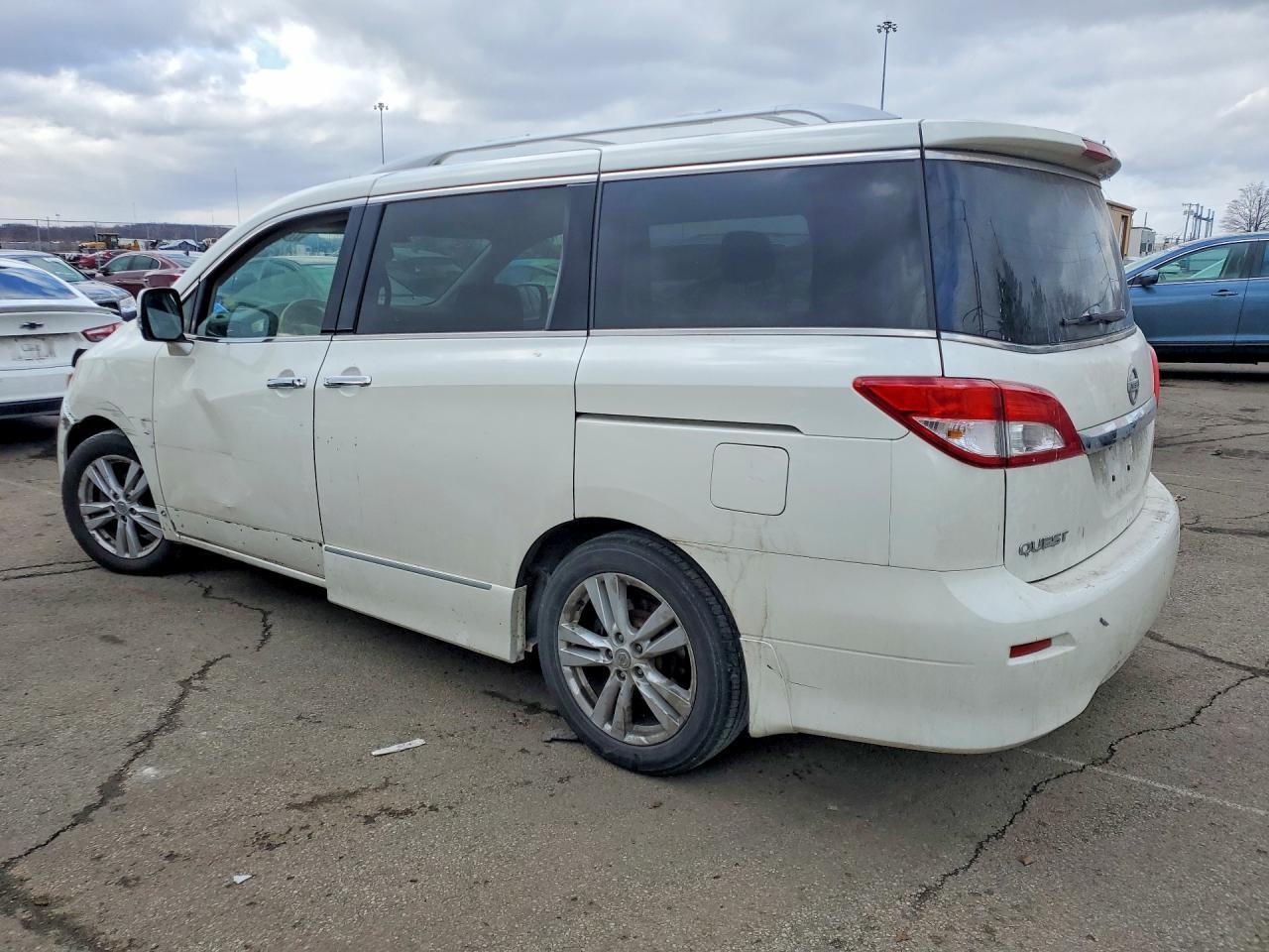 2012 NISSAN Quest