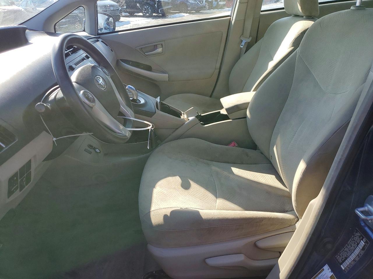 2011 TOYOTA PRIUS