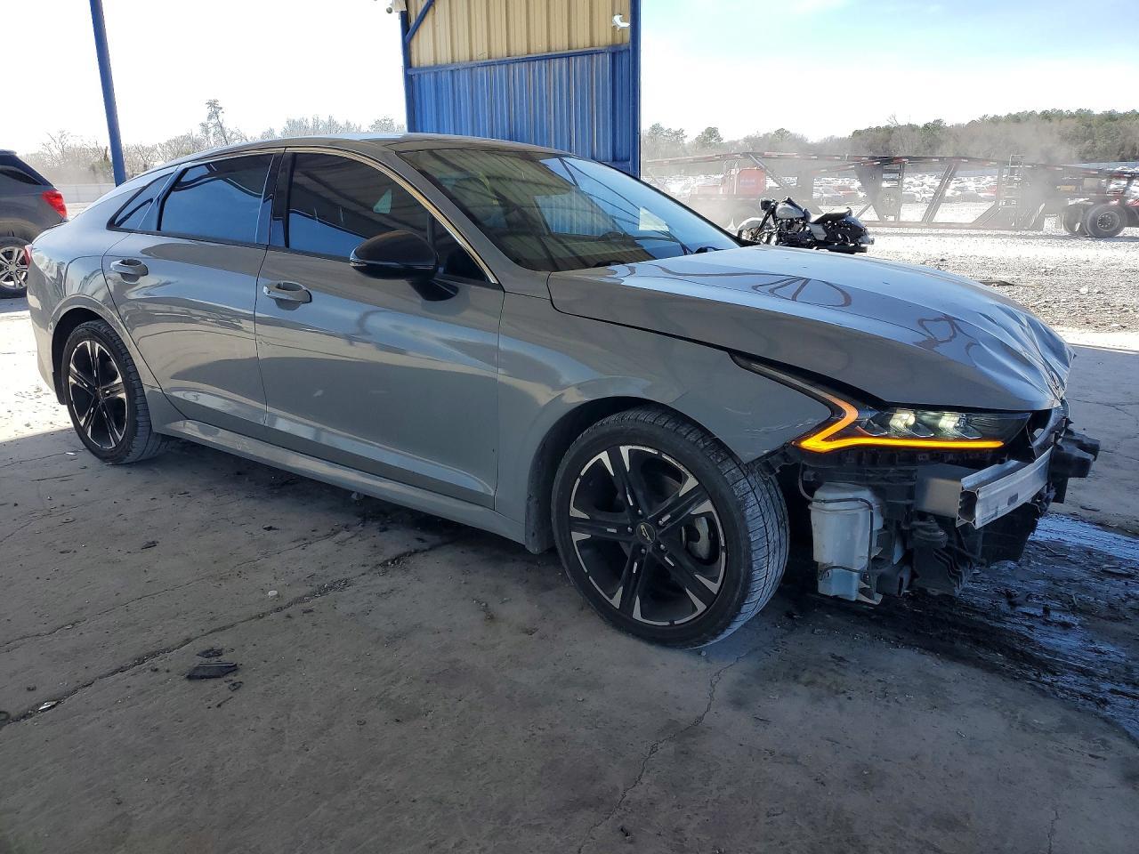 2021 KIA K5