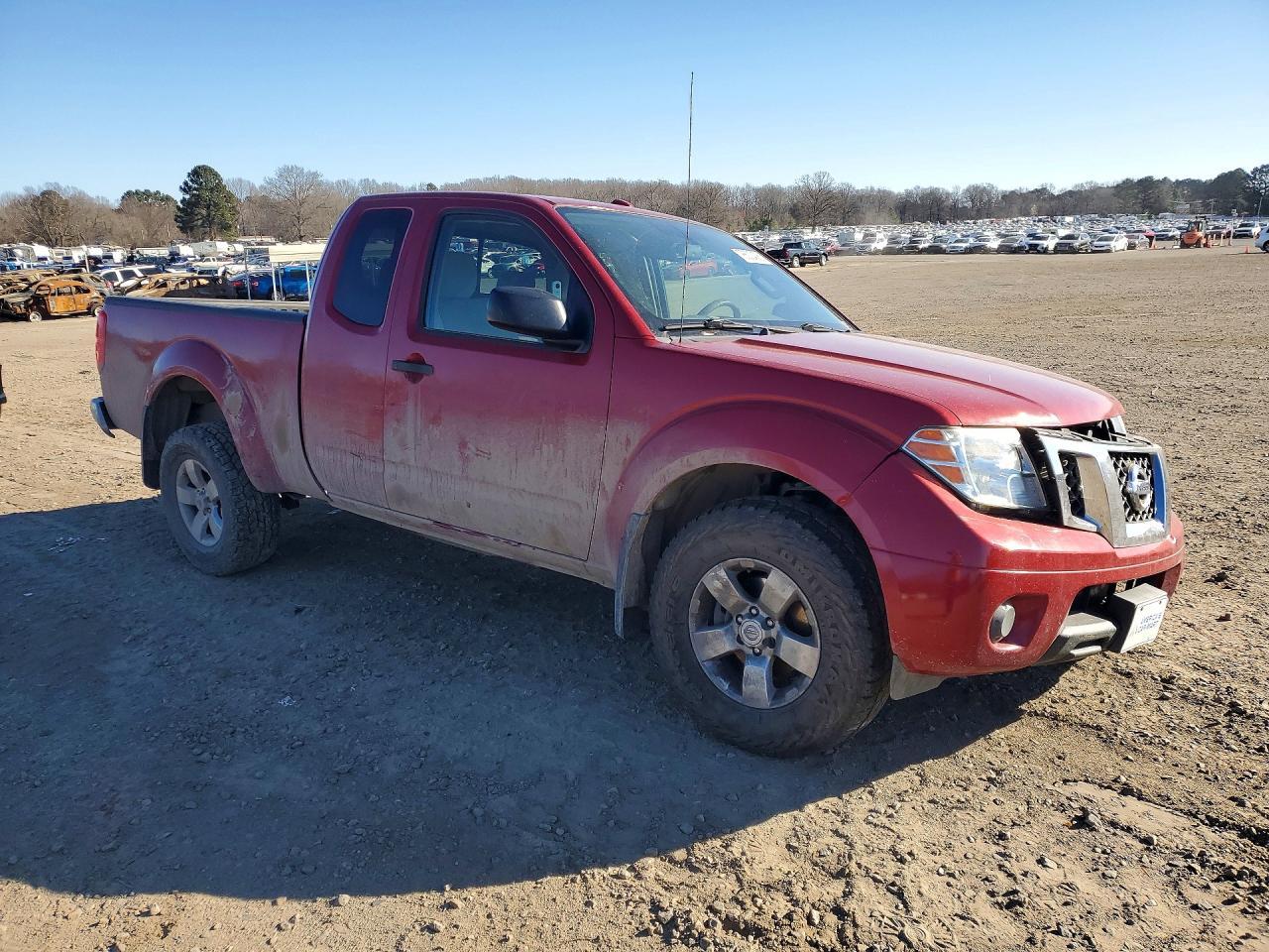 2012 NISSAN Frontier