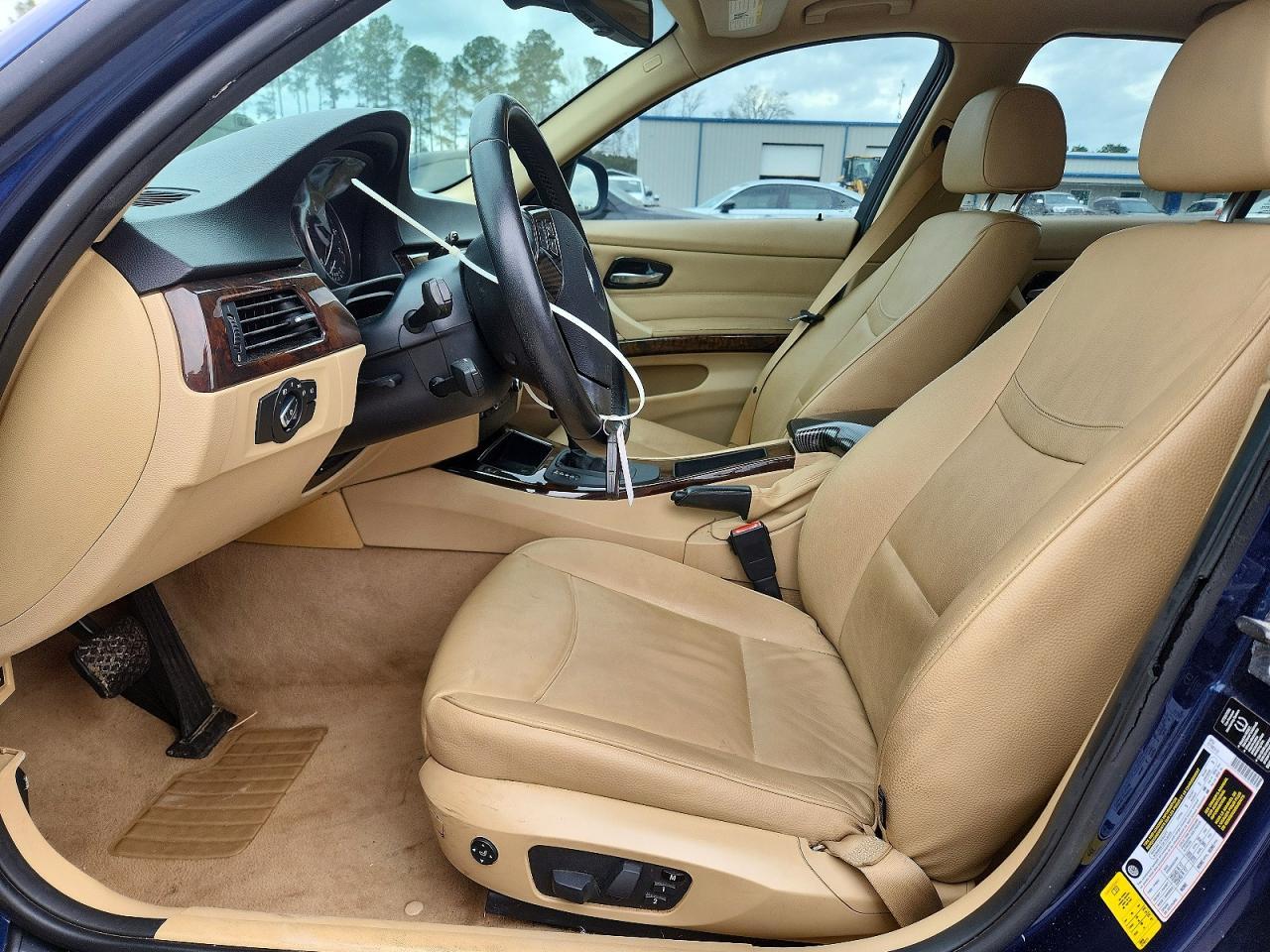 2011 BMW 3 SERIES