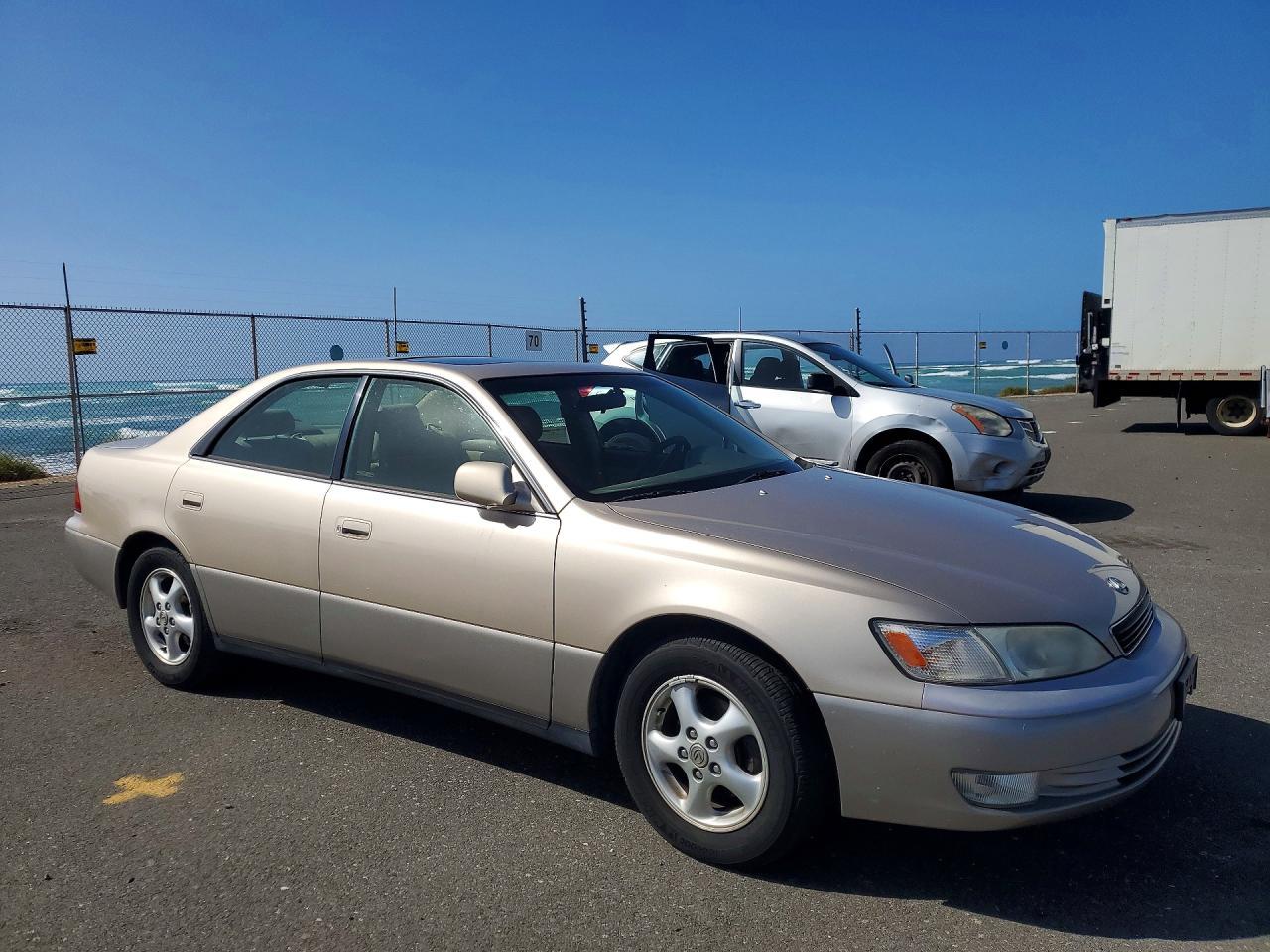 1999 LEXUS Es 300