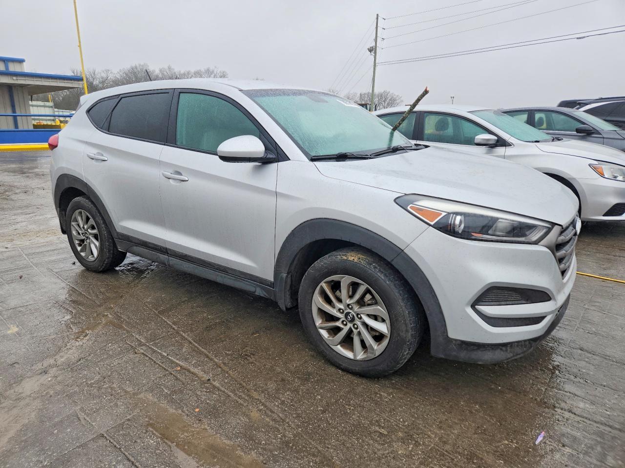 2016 HYUNDAI TUCSON