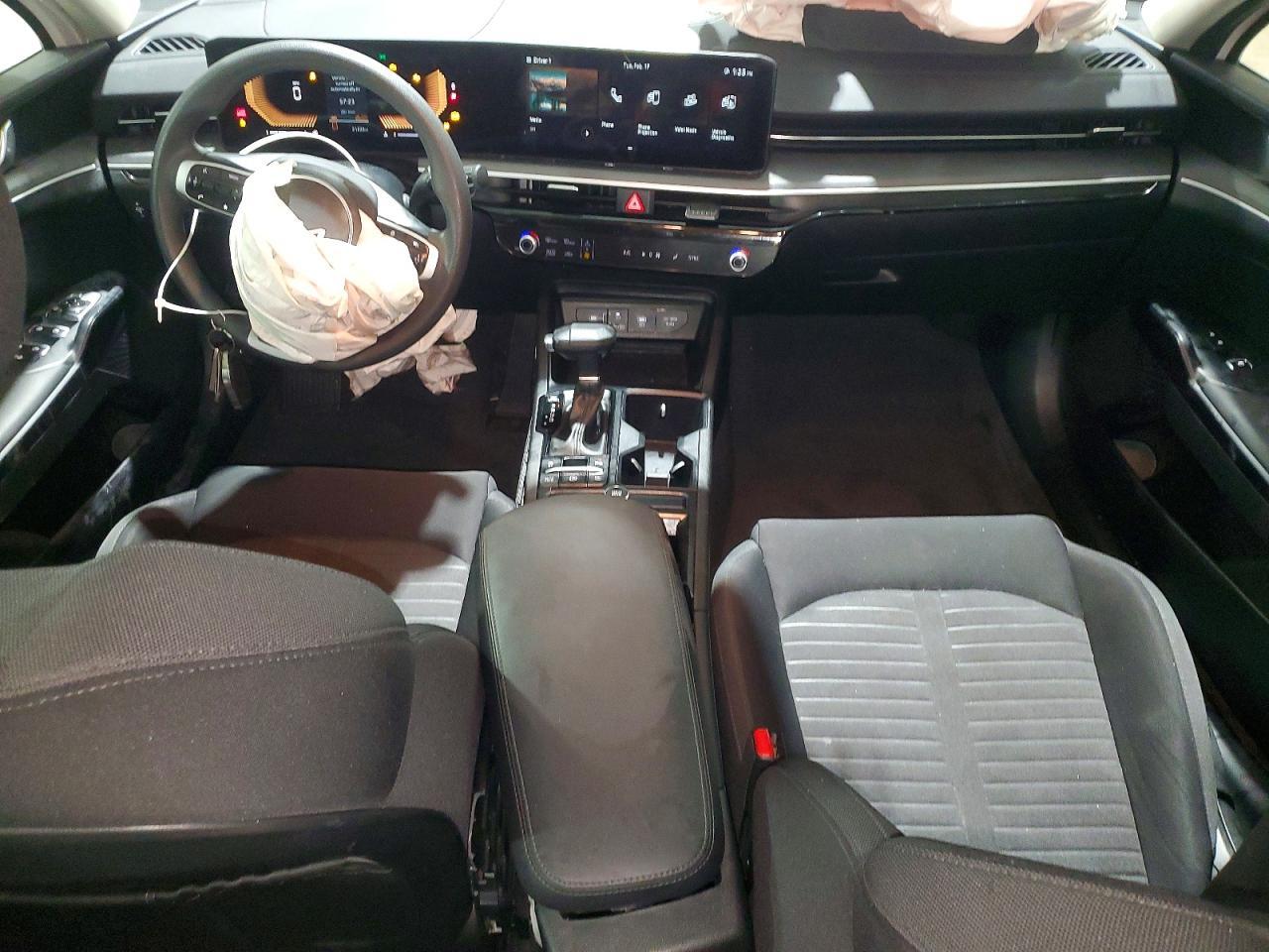 2025 KIA K5