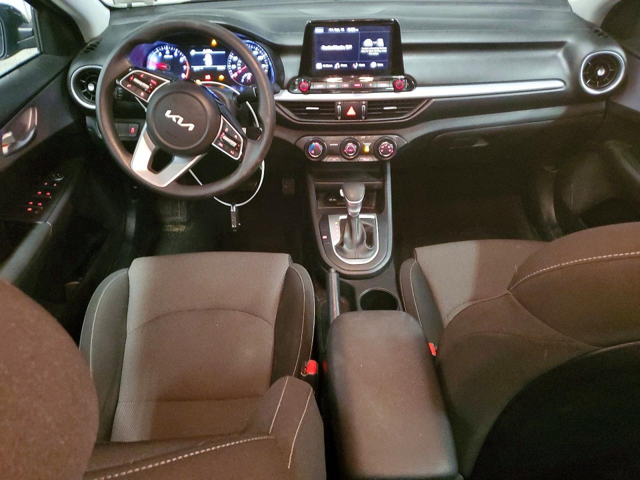 2024 KIA FORTE