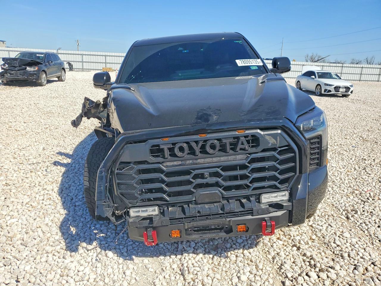 2025 TOYOTA TUNDRA