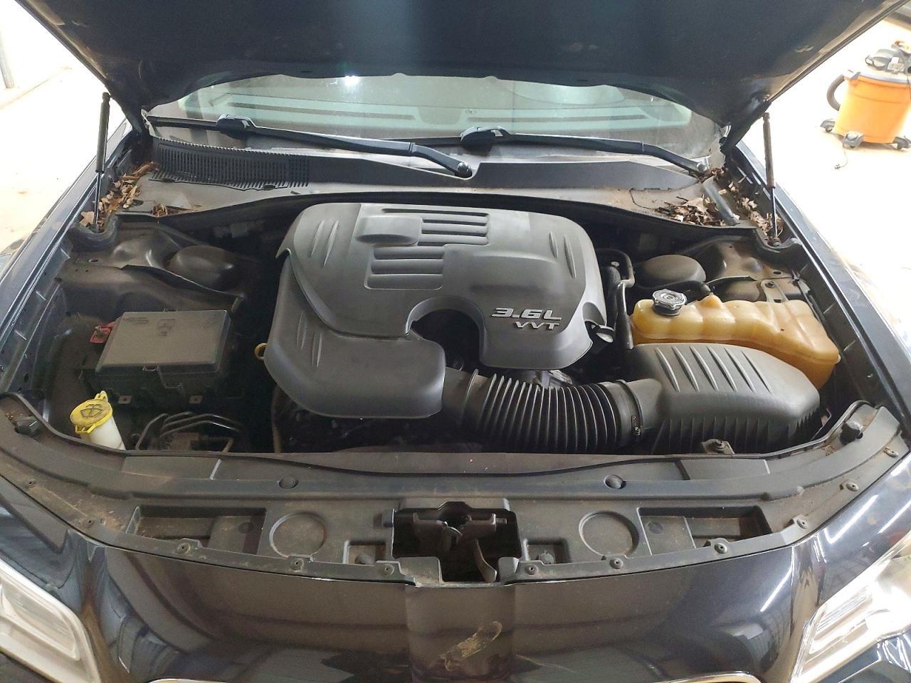 2016 CHRYSLER 300