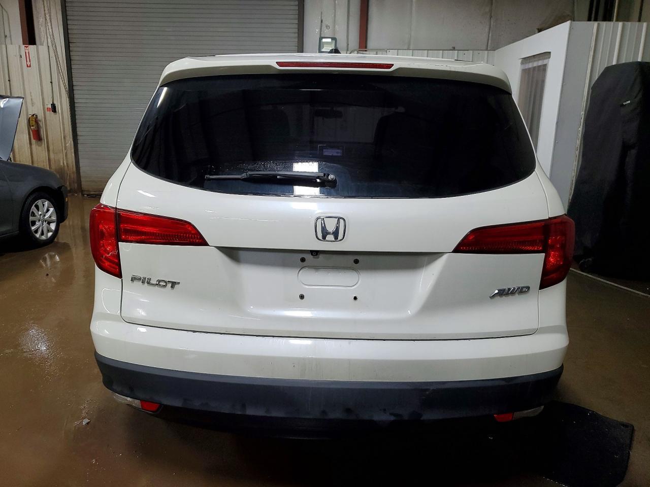 2017 HONDA PILOT