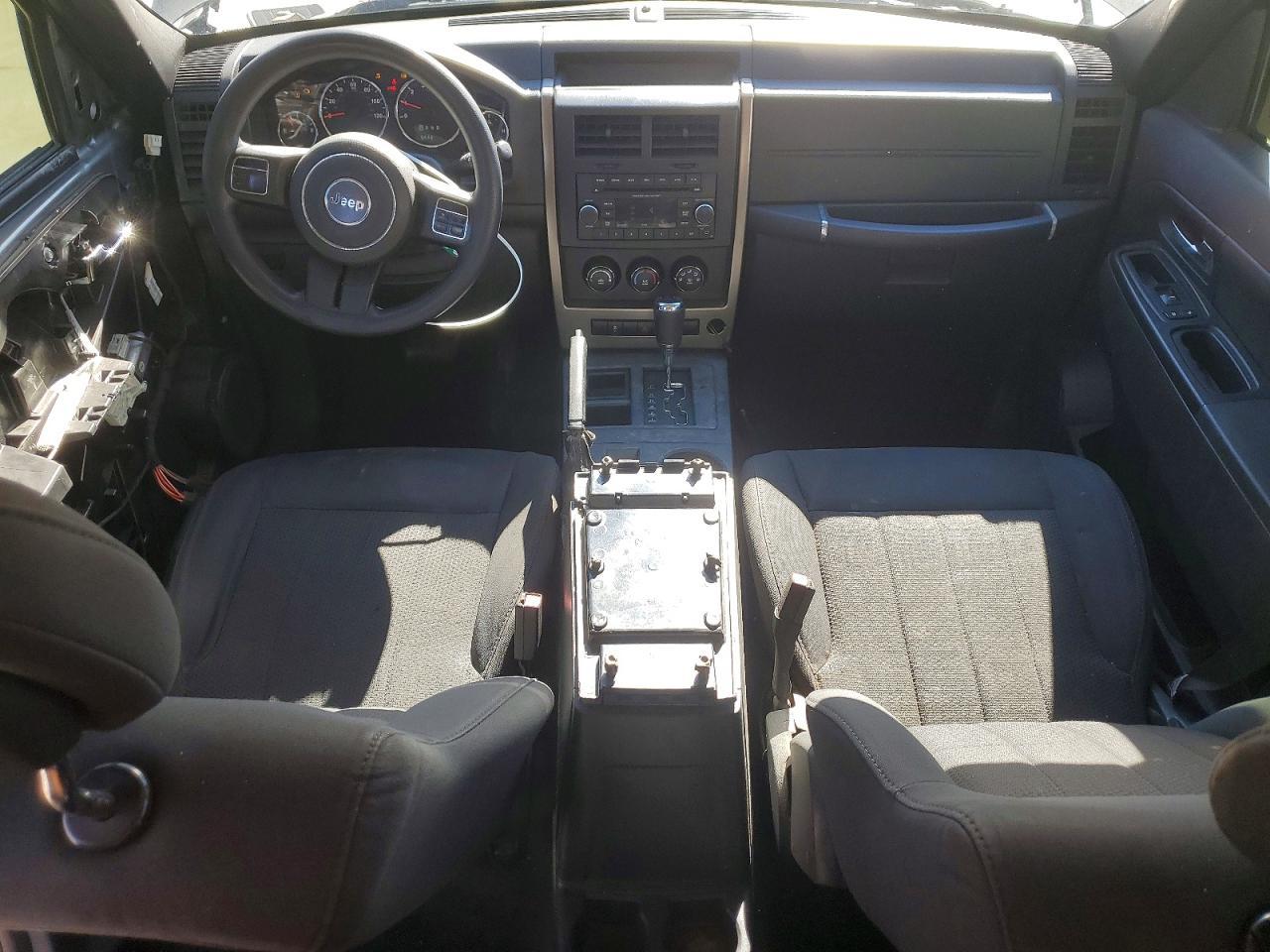 2012 JEEP Liberty