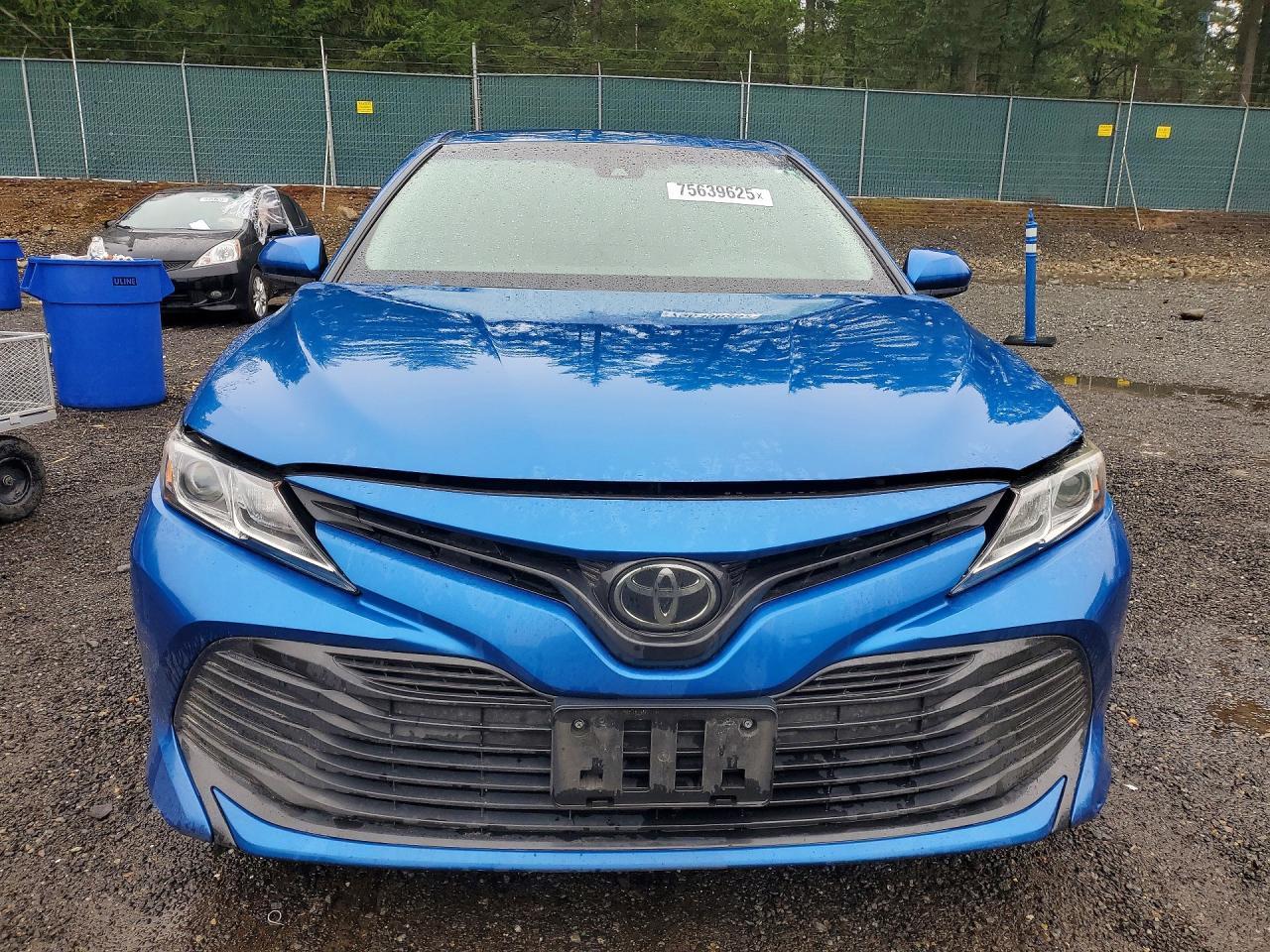 2019 TOYOTA CAMRY