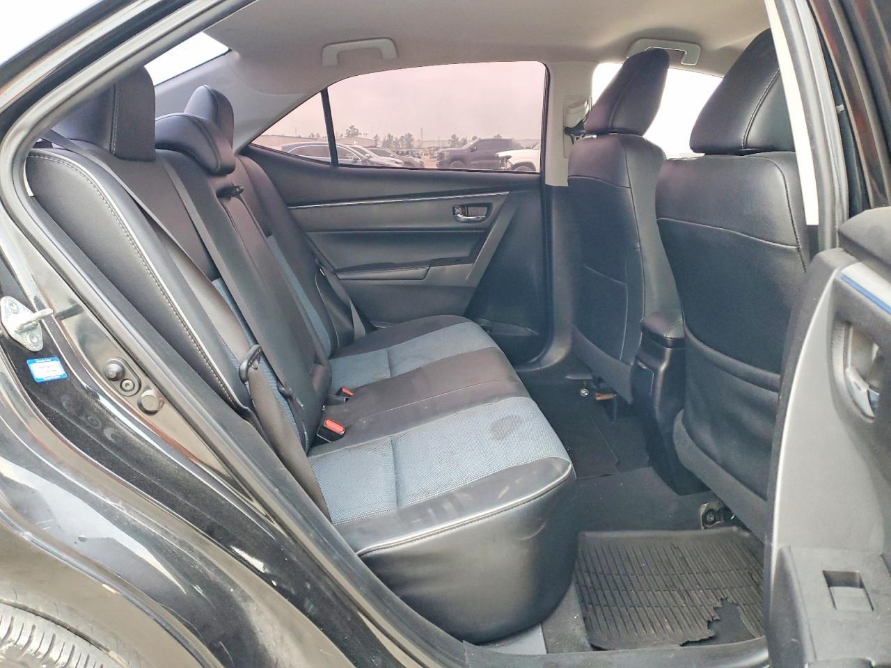 2016 TOYOTA COROLLA