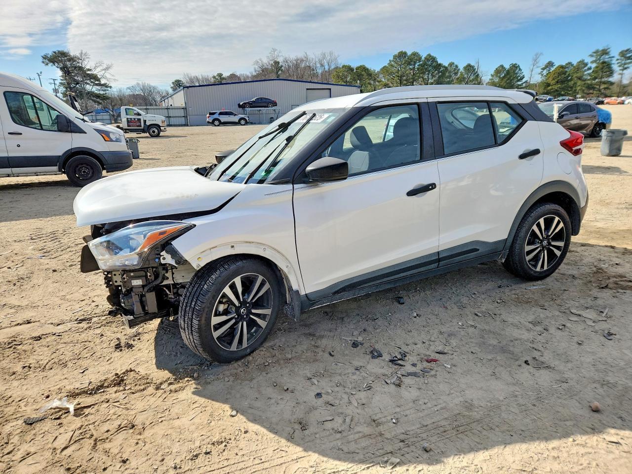 2018 NISSAN KICKS