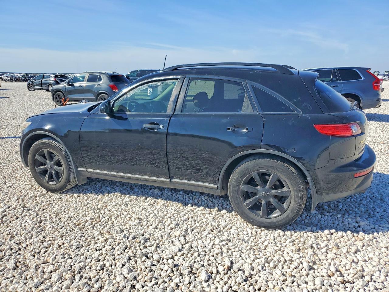 2005 INFINITI FX35