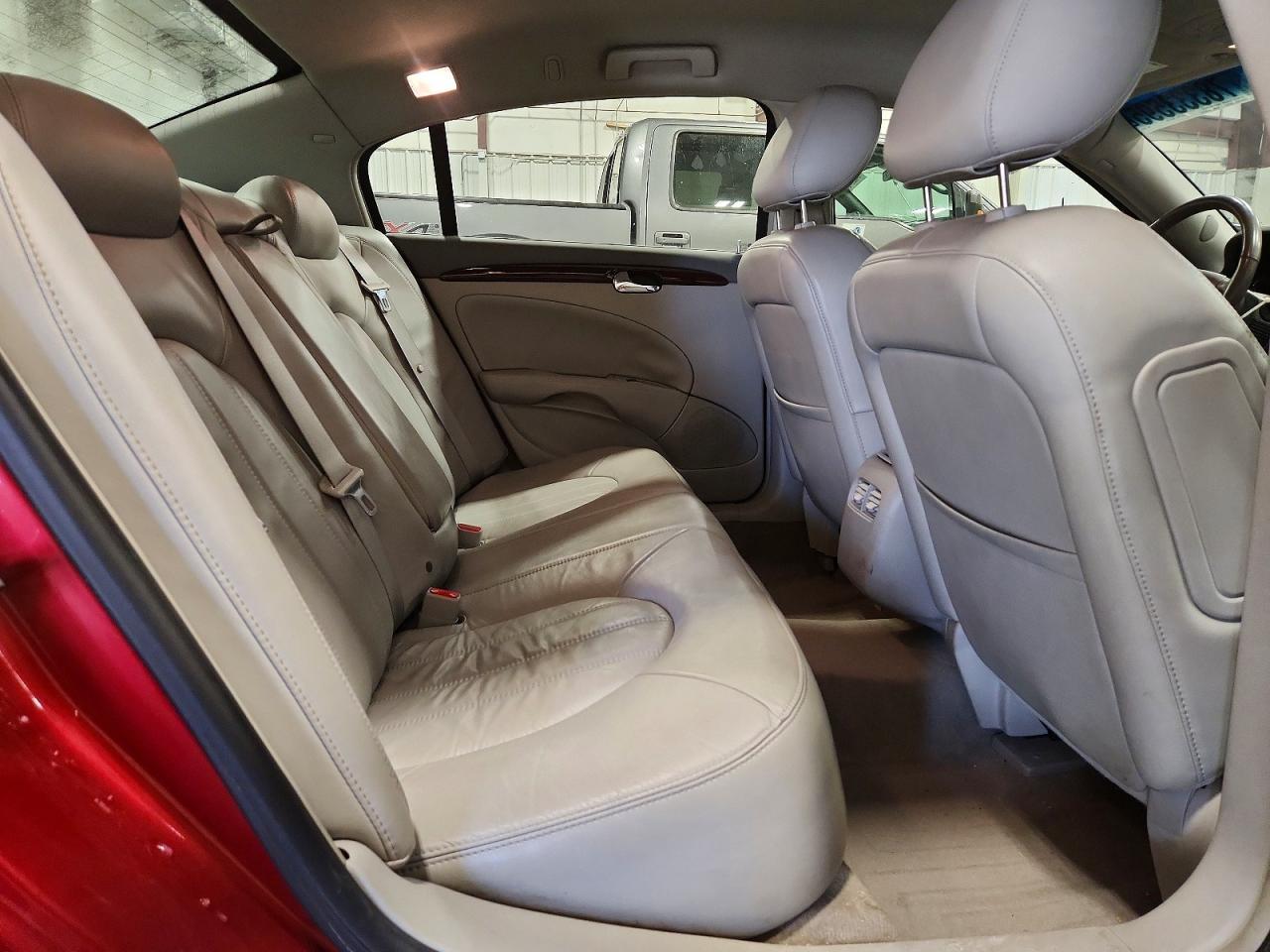 2010 BUICK Lucerne