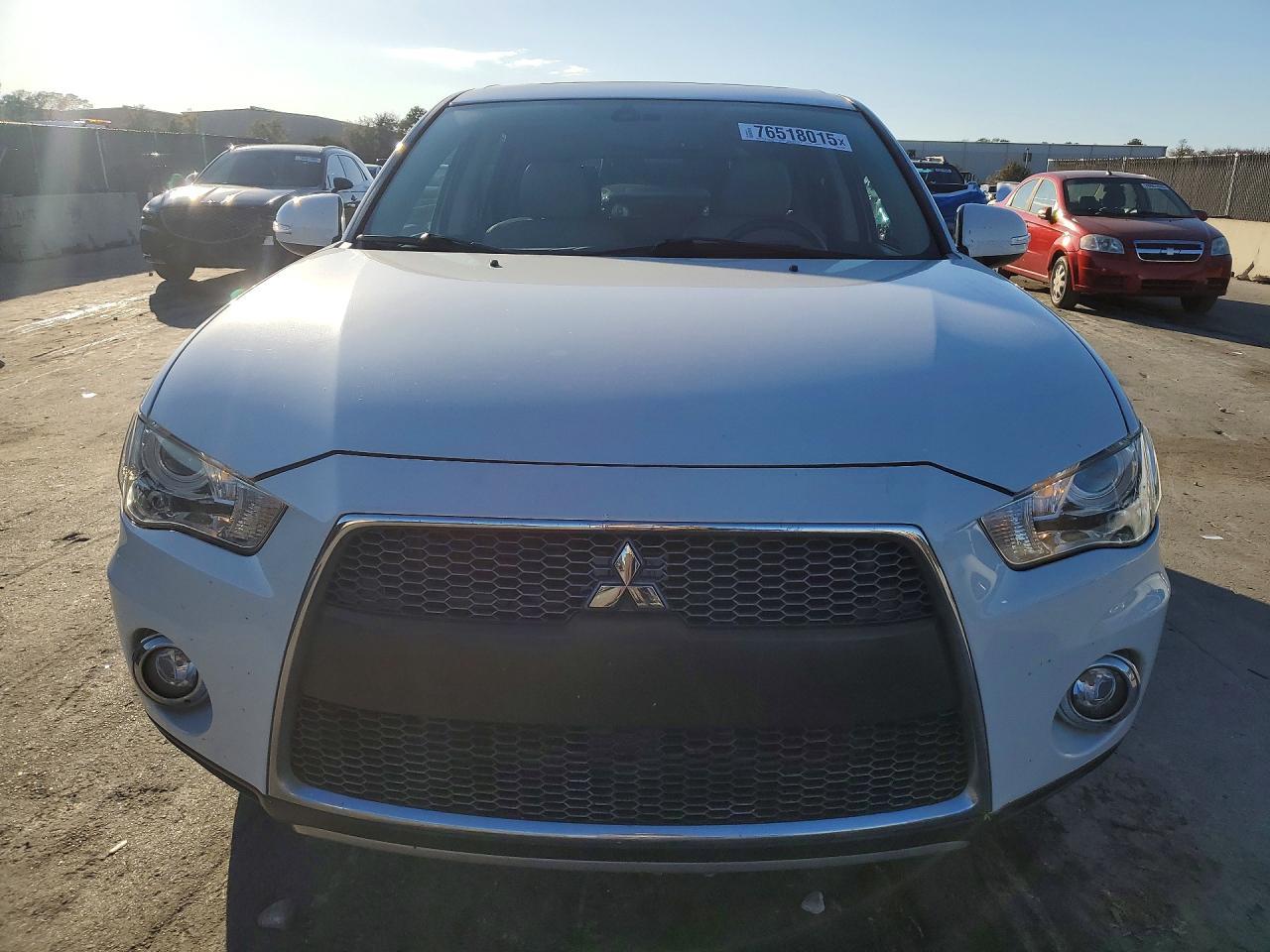 2013 MITSUBISHI outlander