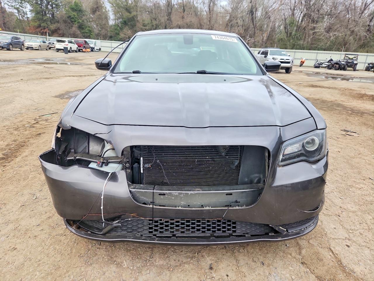 2019 CHRYSLER 300