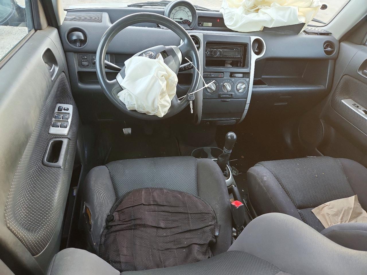 2005 SCION xB