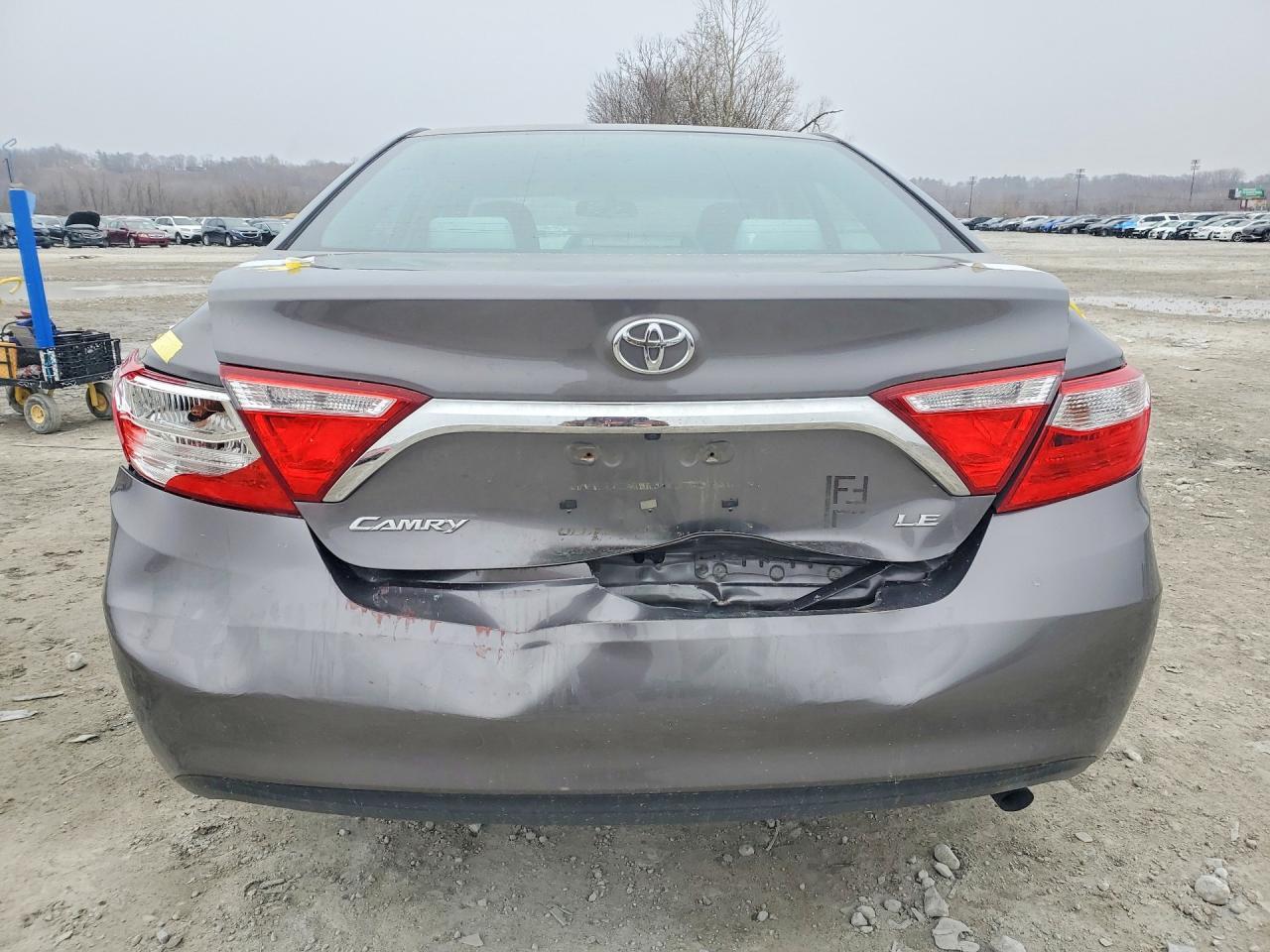 2017 TOYOTA CAMRY