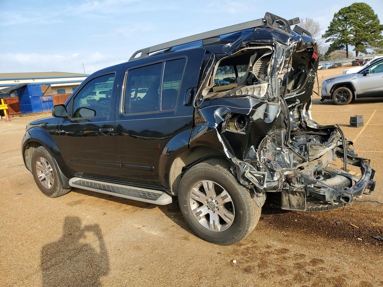 2010 NISSAN PATHFINDER