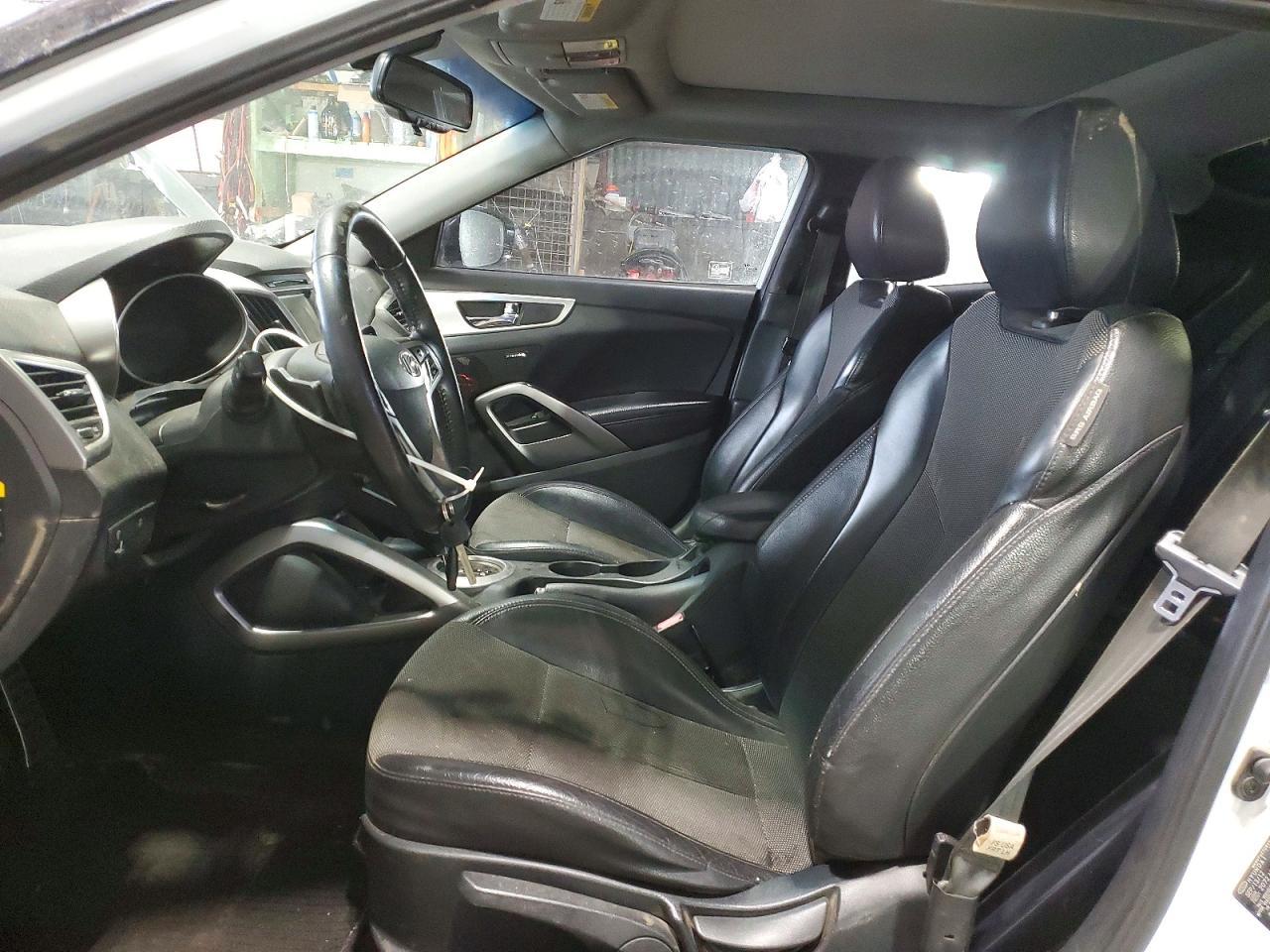 2013 HYUNDAI VELOSTER