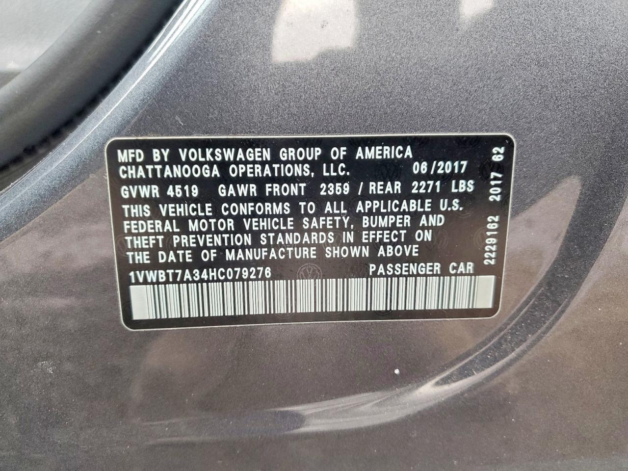 2017 VOLKSWAGEN Passat