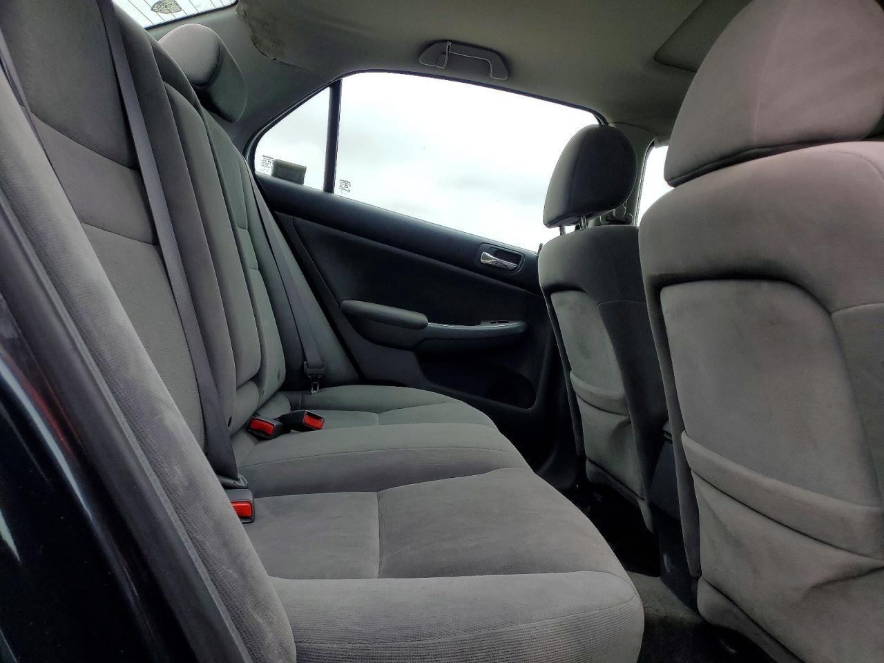 2004 HONDA ACCORD