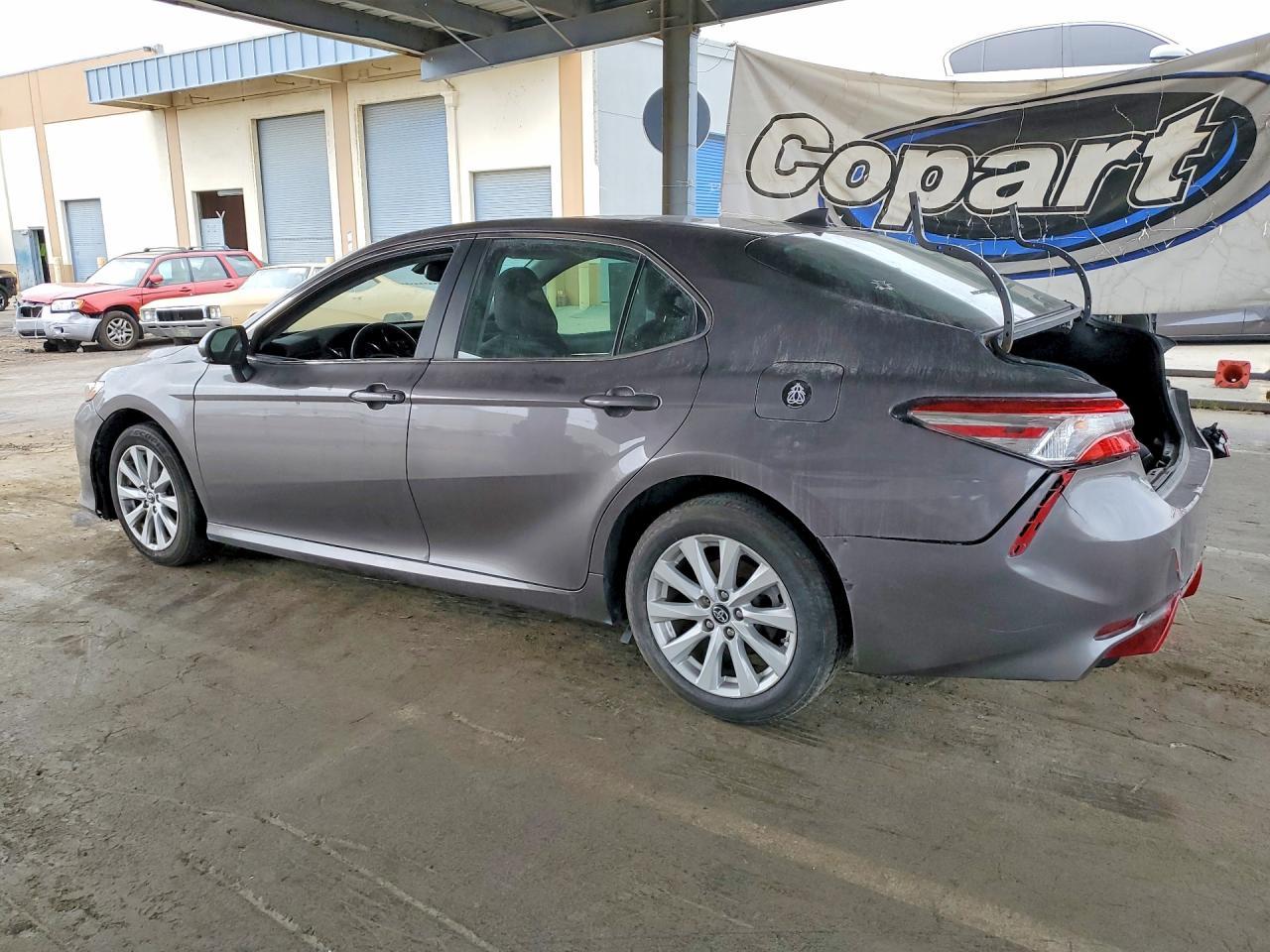 2019 TOYOTA CAMRY