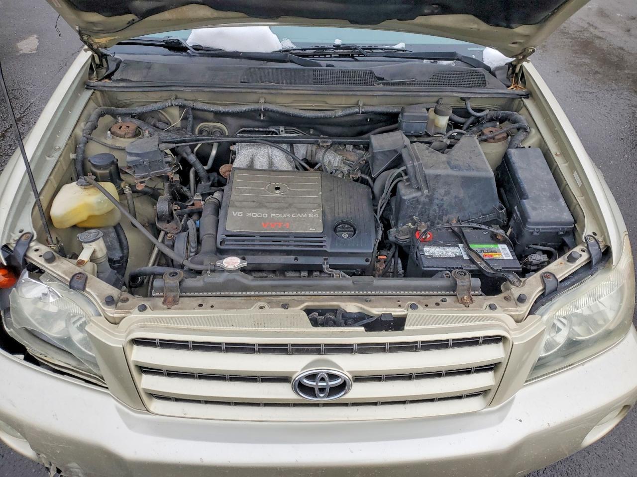 2001 TOYOTA HIGHLANDER