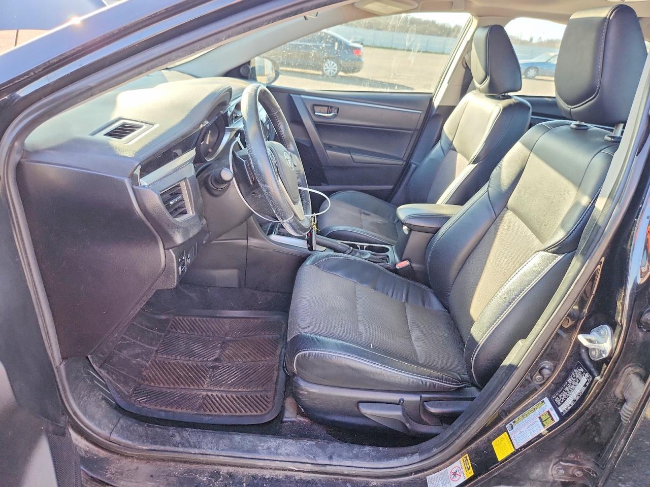 2015 TOYOTA COROLLA