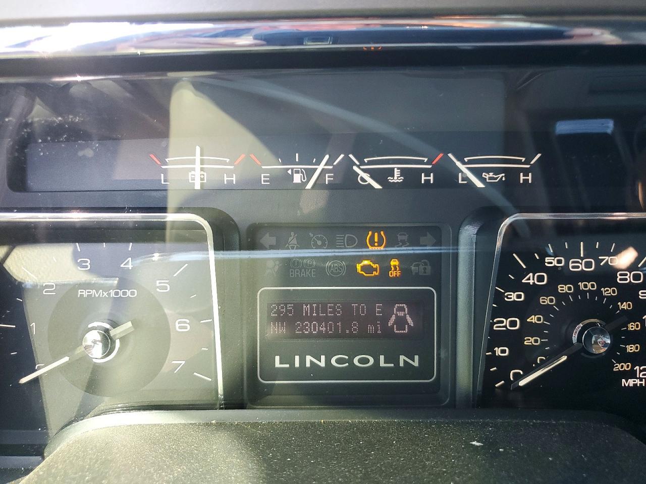 2013 LINCOLN Navigator